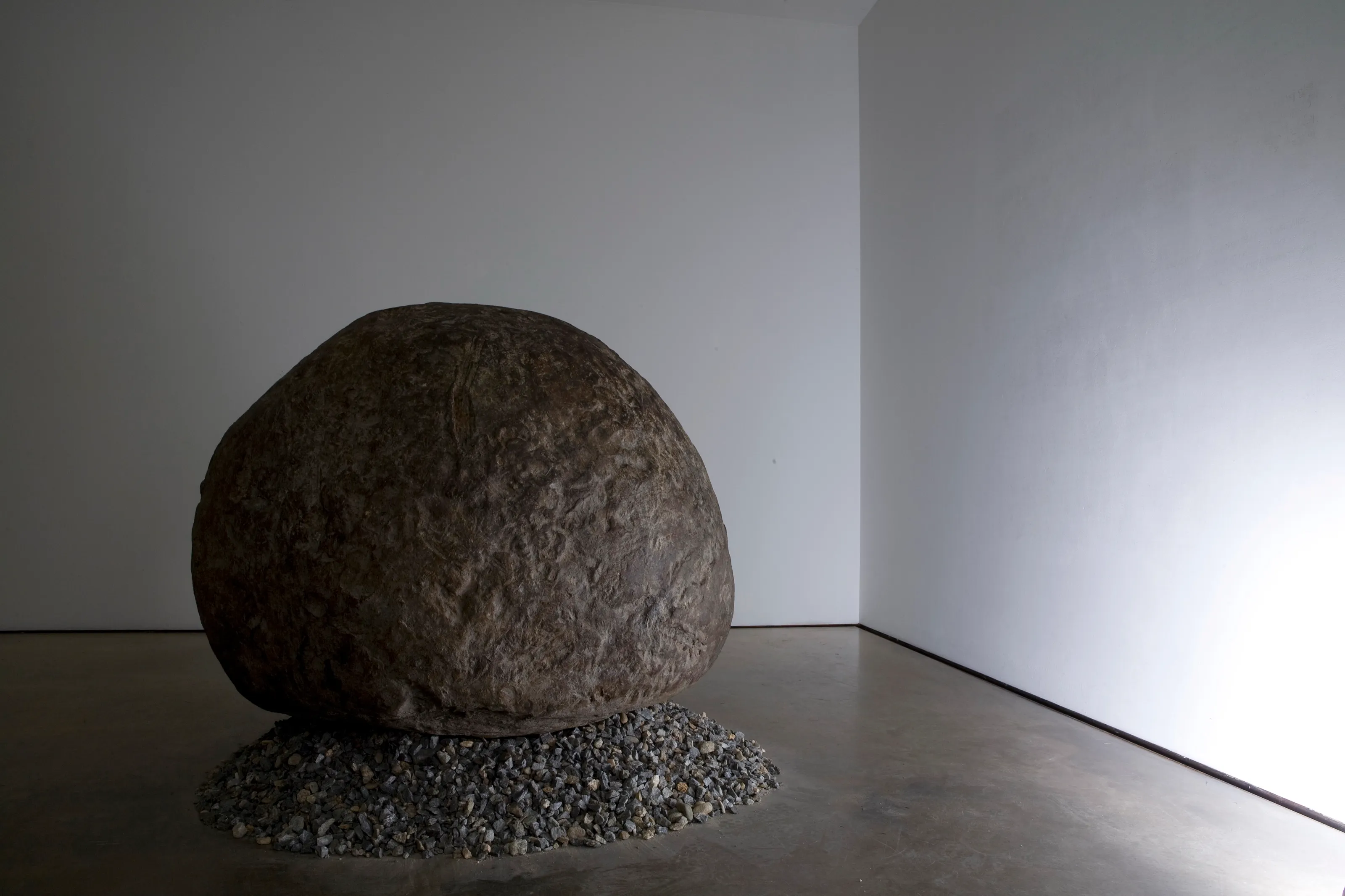 Untitled, steel, 126x125x110cm, 2014; Hakgojae Gallery