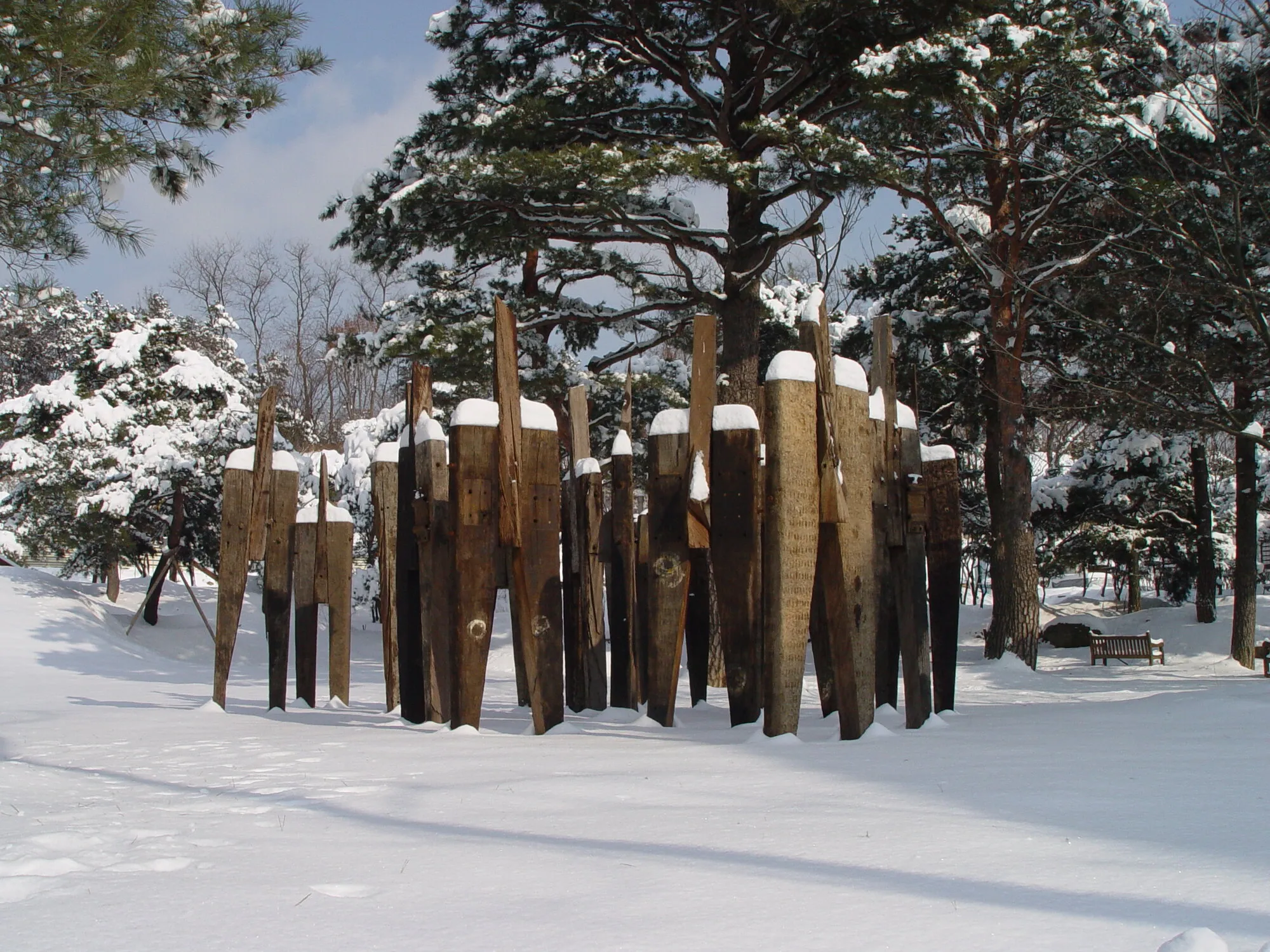 Untitled, railroad ties, 300x75x25cm, 15 pieces, 2009 Leyong Contemporary Art Museum
